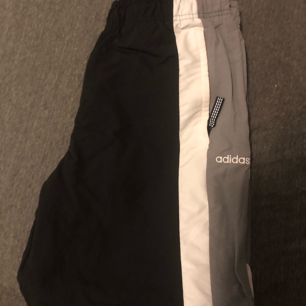 Adidas sweatpants size medium. - Picture 1 of 4